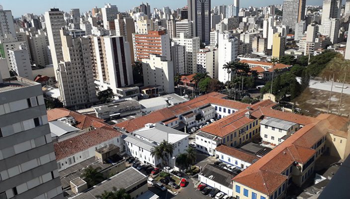 2 em 5 brasileiros planejam reservar acomodações alternativas em 2019