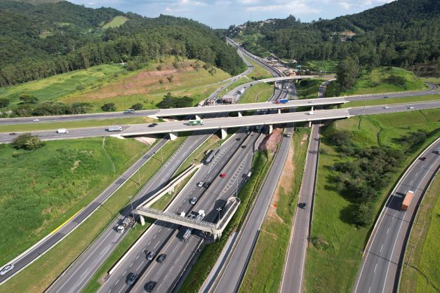 Anhanguera tem bloqueio de faixas no final de semana para melhorias em passarela