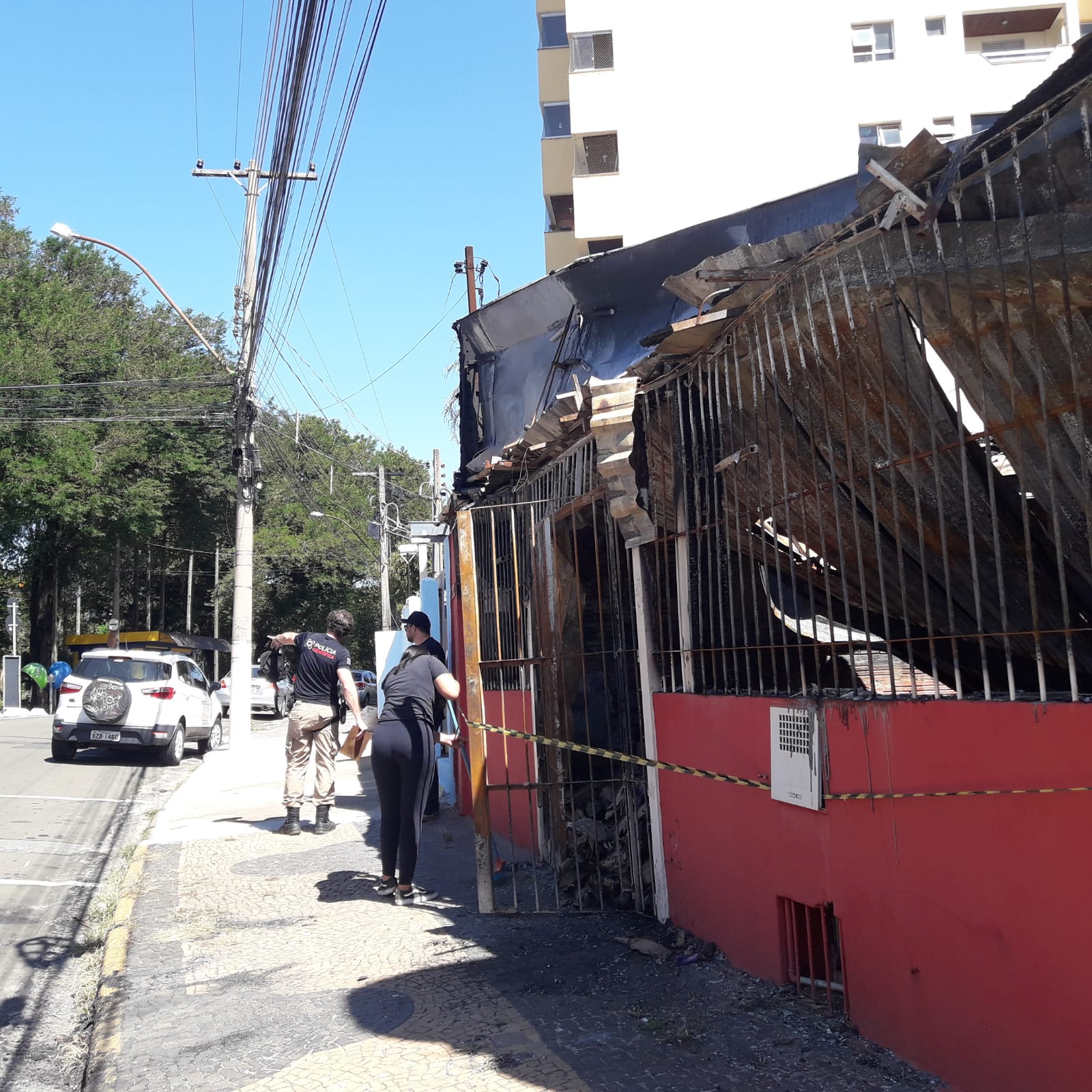 Imóvel incendiado no Bonfim passa por perícia técnica