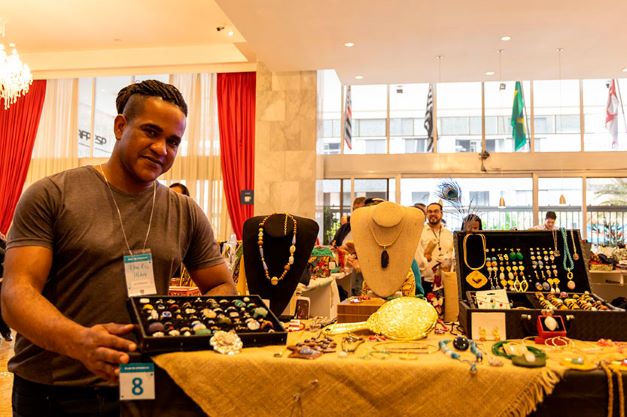 AFPESP realiza o Bazar de Artesanato para Dia das Mães em Campinas