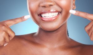 Problemas na fala podem estar relacionados à dentição