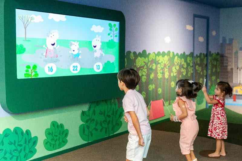 Circuito PEPPA PIG pelo Mundo fica até 7 de abril no Parque Dom Pedro