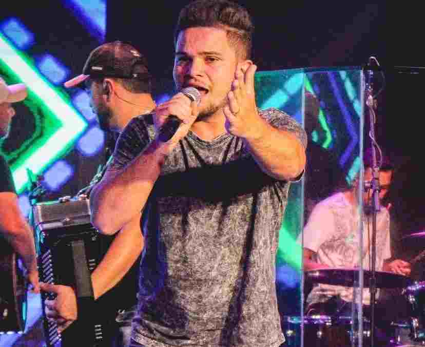 Luca Pimentel se apresenta no Campinas Shopping nesta quinta