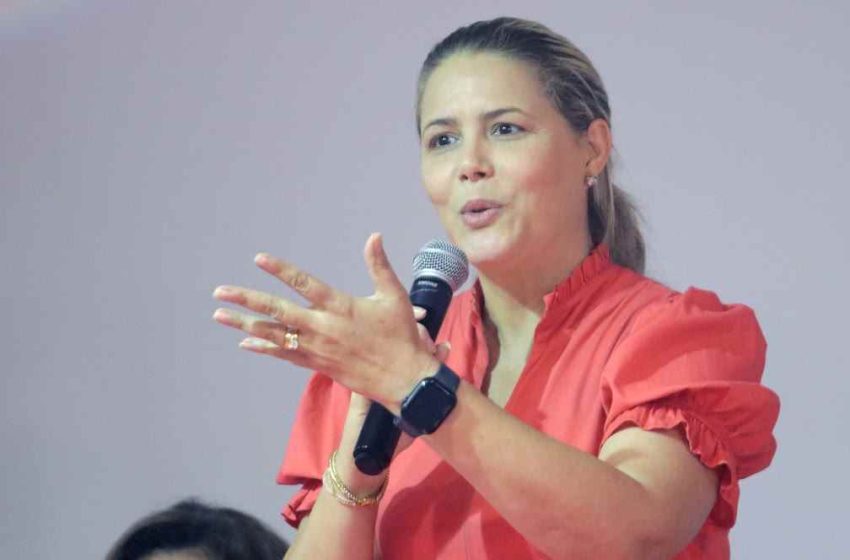 A secretaria municipal de Desenvolvimento e Assistencia Social Vandecleya Moro Divulgacao