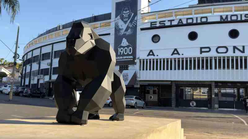 Monumento em homenagem ao aniversario de 125 anos da Ponte Preta Divulgacao