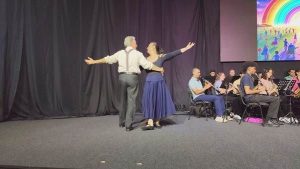 Setembro Verde e Azul: Dança e poesia através de sinais na palma da mão 1 Poder transformador do tato Divulgacao