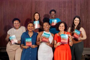 Projeto valoriza vozes femininas e diversidade cultural em Campinas 1 Autoras do livro Elas contam das teias que trancam Foto Gabi Persinoto