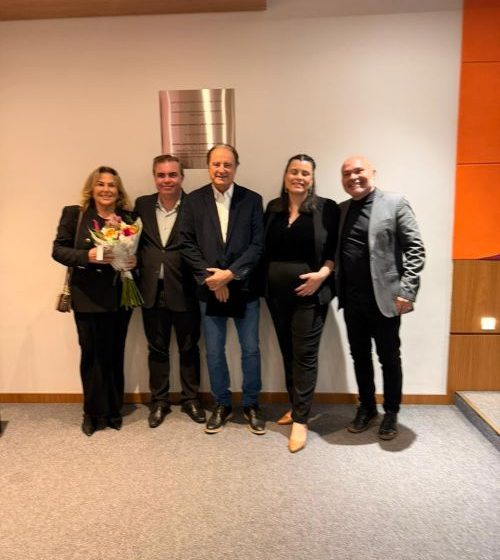 Wyden homenagem a Jose Eduardo Coelho Divulgacao