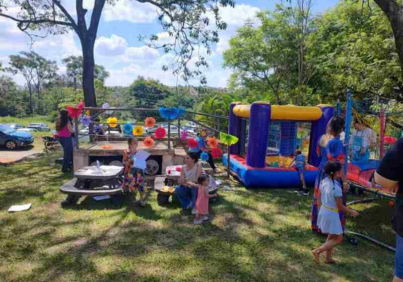 Acesa atracoes para a familia