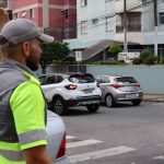 Trechos da rua Sebastião de Souza no Centro têm bloqueios viários nesta terça-feira, 18 de novembro